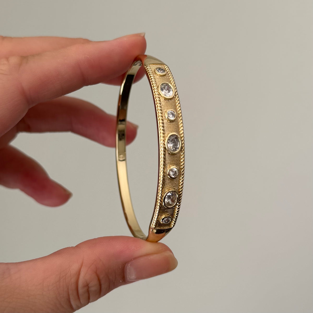 Venera Gold Kelepçe