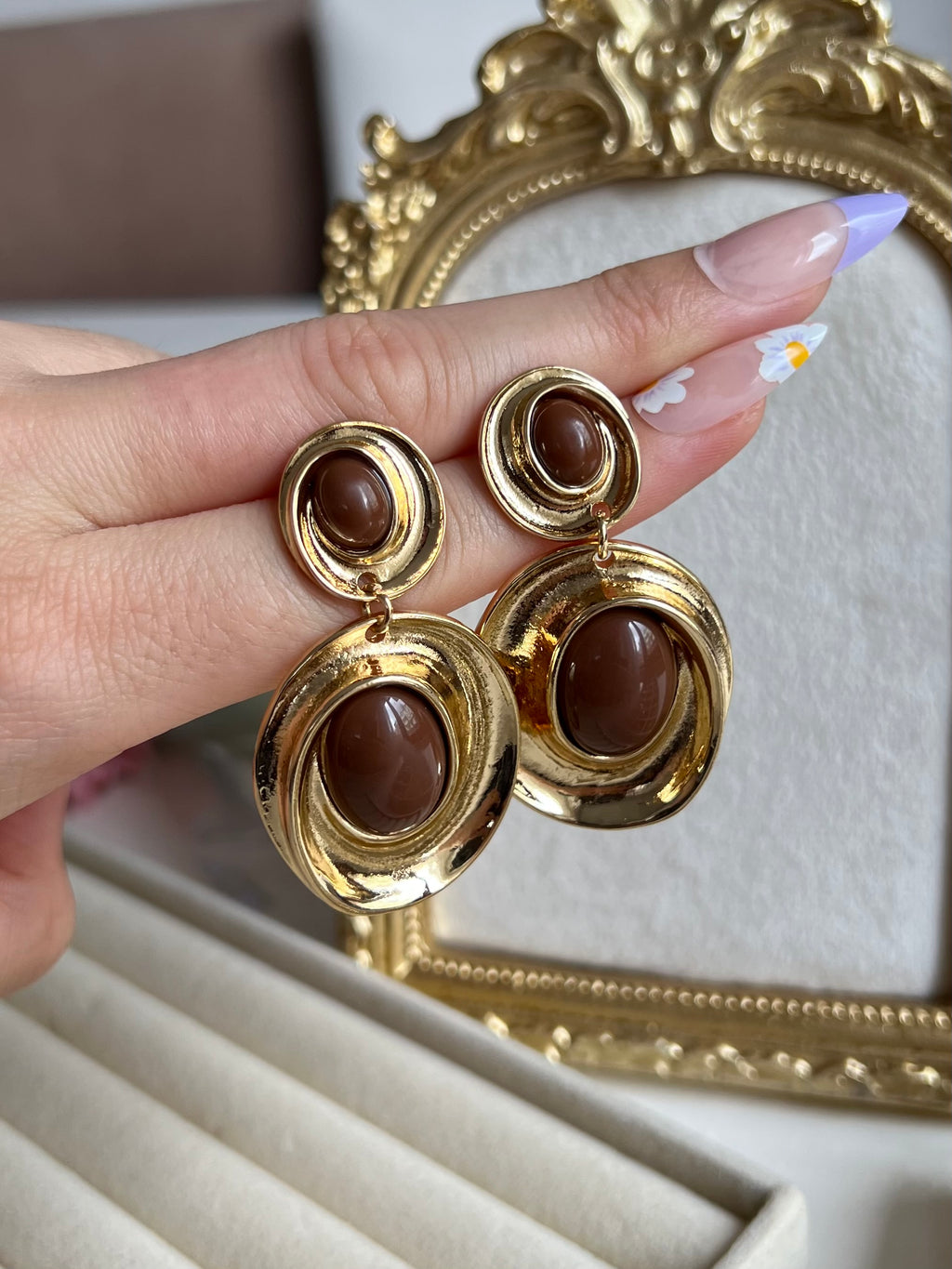 Vintage Gold Kahve Küpe