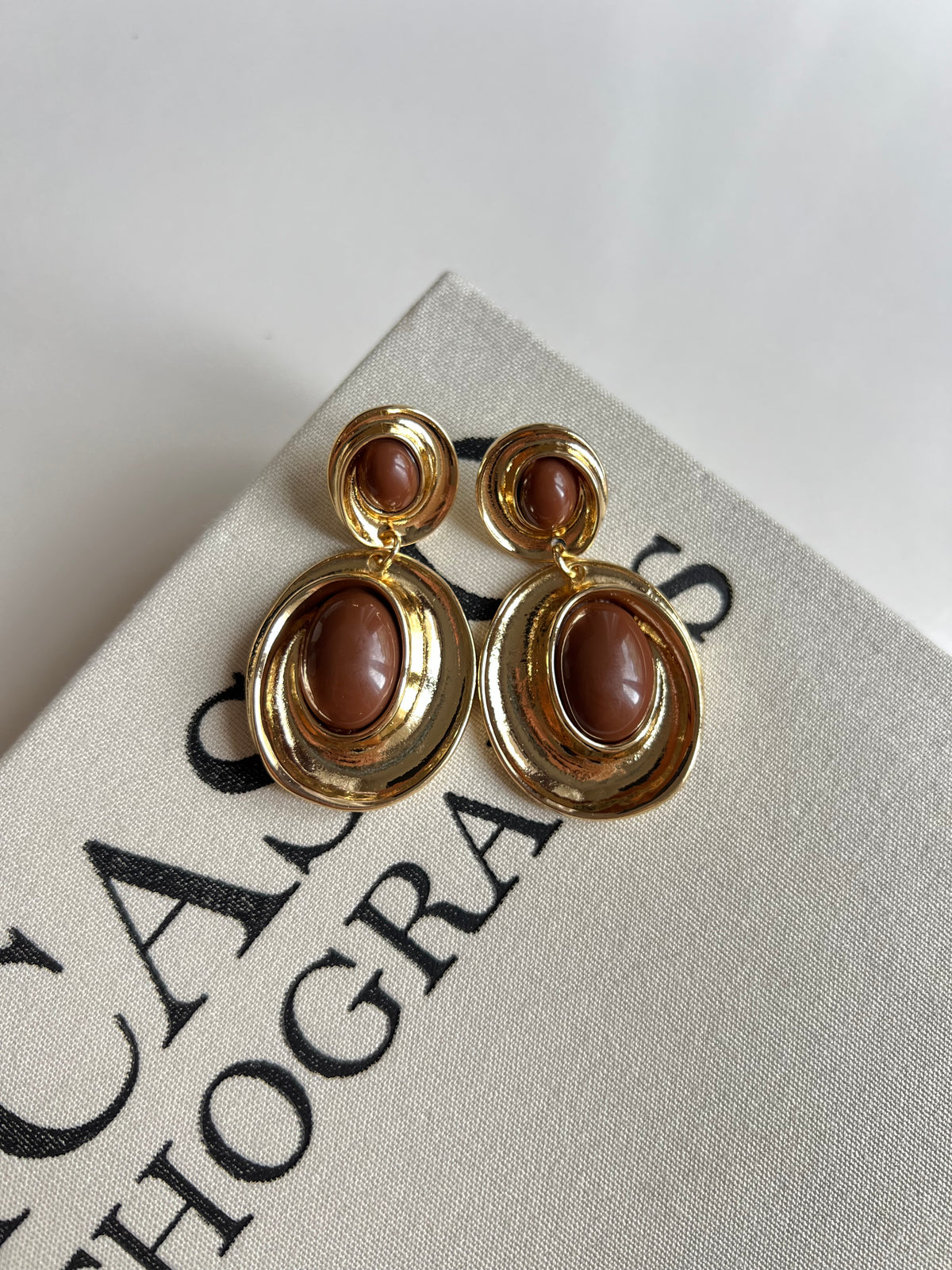Vintage Gold Kahve Küpe